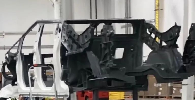 電動皮卡將在2023年第三季度末左右進(jìn)行交付 電動皮卡將在2023年第三季度末左右進(jìn)行交付